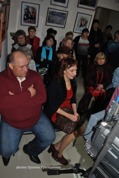 Презентація збірки віршів "Калинове сонце" Євгена Постульги