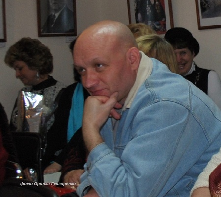 Олександр Кашкін - дизайн, макет збірки "Калинове сонце"